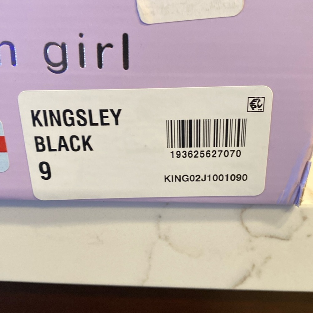 Madden Girl Women's Kingsley Slide Sandal, Black, 9